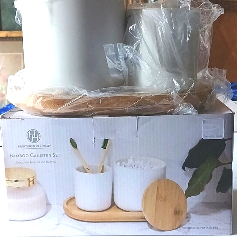 NWT Huntington Home Bamboo/Stoneware 3 Piece Set Canister With Lid